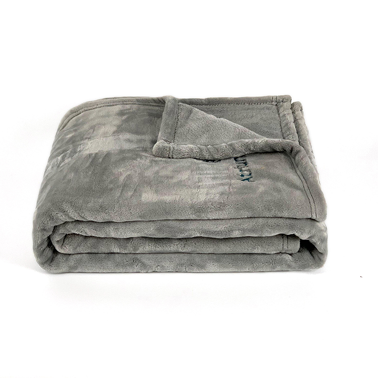 Custom Logo 100% Polyester Designed King Size Thick MicroFiber Flannel Fleece Blanket
